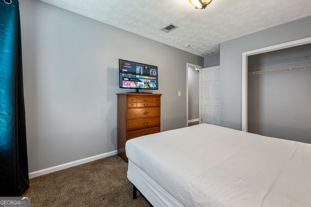 18 Larkspur Lane, Emerson, GA 30137
