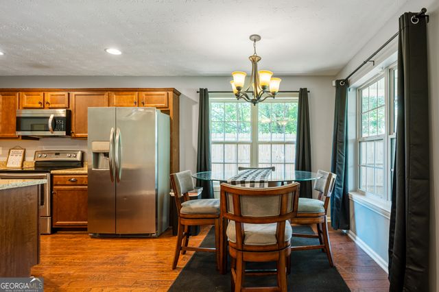 18 Larkspur Lane, Emerson, GA 30137