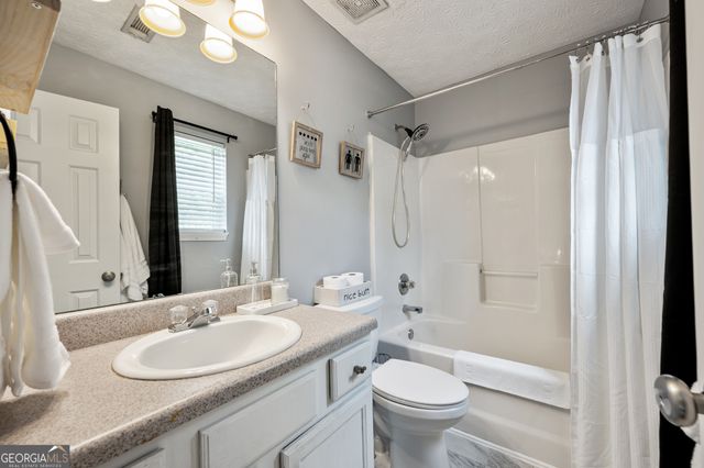 18 Larkspur Lane, Emerson, GA 30137