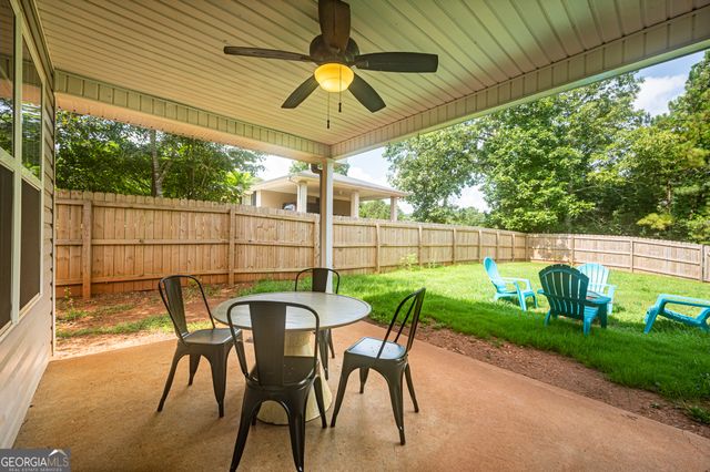 18 Larkspur Lane, Emerson, GA 30137