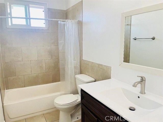 9544 Los Angeles, Bellflower, CA 90706