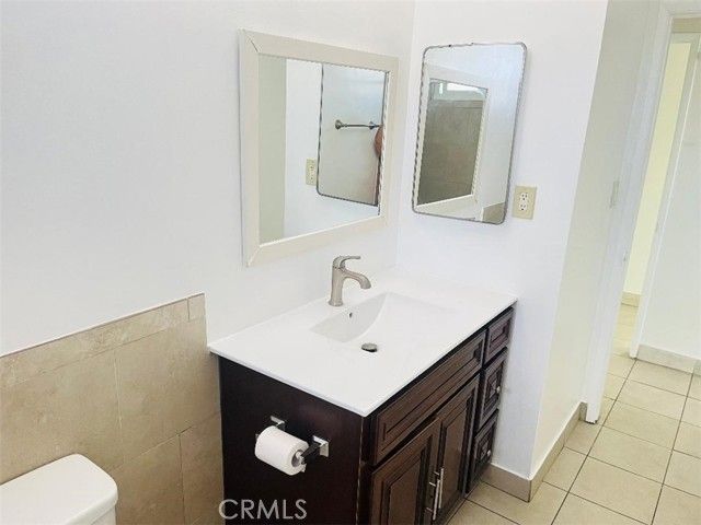 9544 Los Angeles, Bellflower, CA 90706