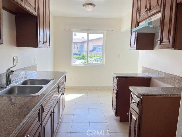 9544 Los Angeles, Bellflower, CA 90706