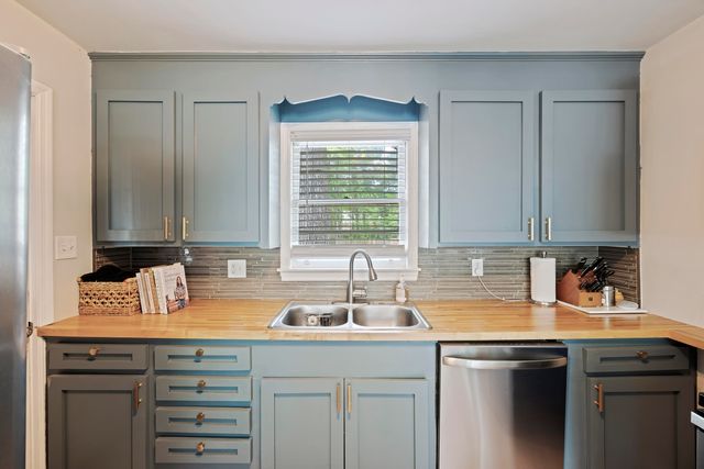 825 Savage Road, Charleston, SC 29414