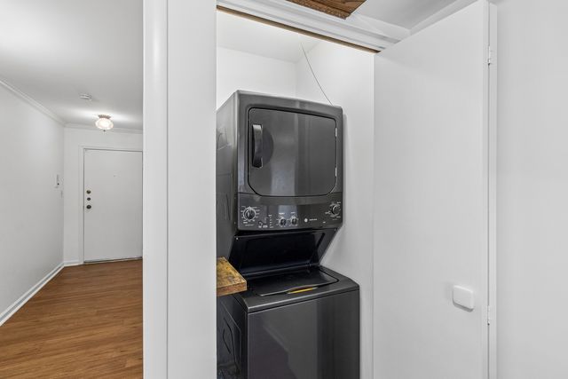 740 Saint Andrews Lane 35, Crystal Lake, IL 60014