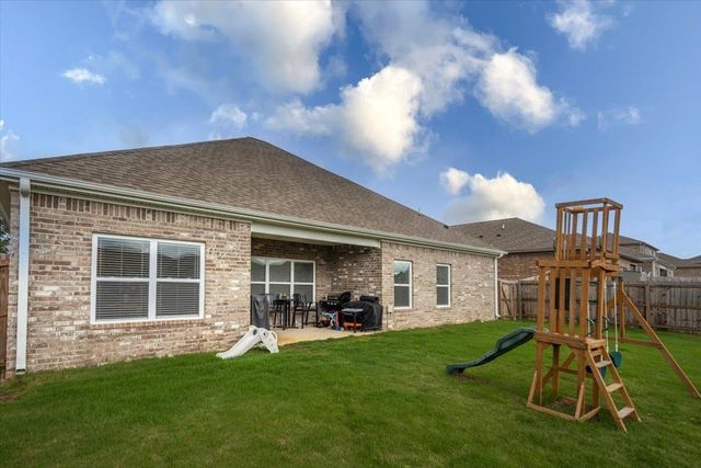 52 TWIN LAKES DR, Byhalia, MS 38611