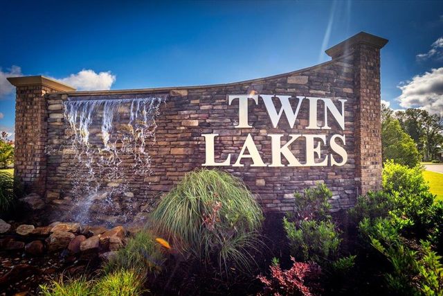 52 TWIN LAKES DR, Byhalia, MS 38611