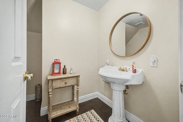 2158 E VIRGINIA Street, Mesa, AZ 85213