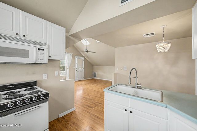 2158 E VIRGINIA Street, Mesa, AZ 85213