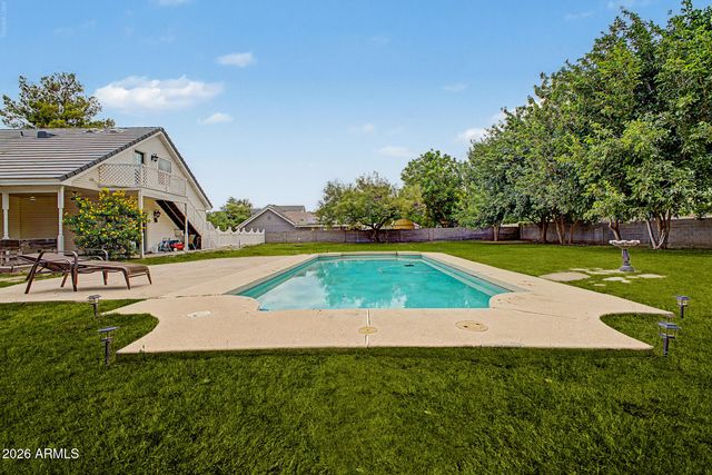 2158 E VIRGINIA Street, Mesa, AZ 85213