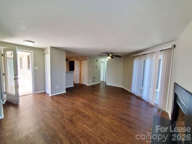 7516 Pebblestone Drive F, Charlotte, NC 28212