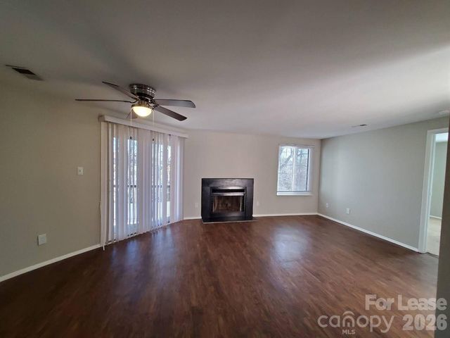 7516 Pebblestone Drive F, Charlotte, NC 28212