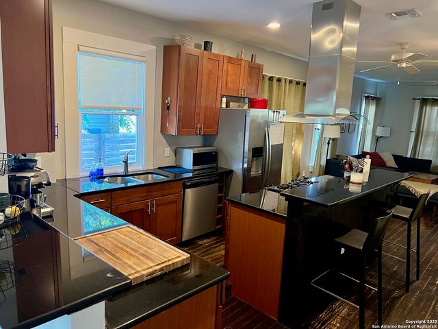 426 Hays, San Antonio, TX 78202