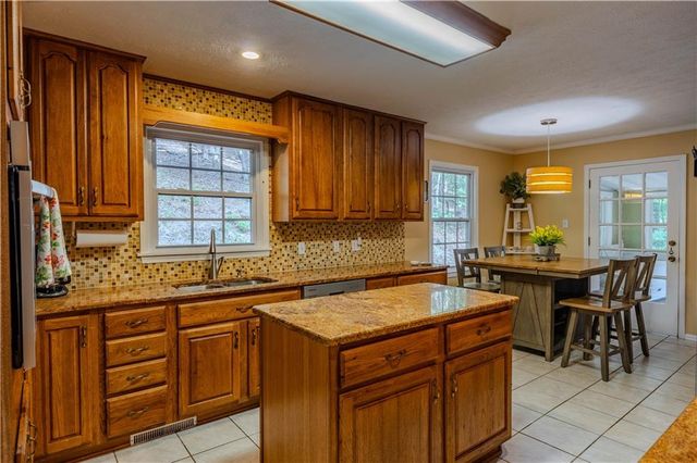 186 Fairview Drive, Rome, GA 30165