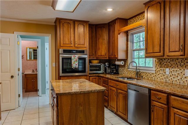 186 Fairview Drive, Rome, GA 30165