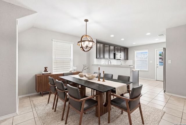 10234 REYES HTS, San Antonio, TX 78254