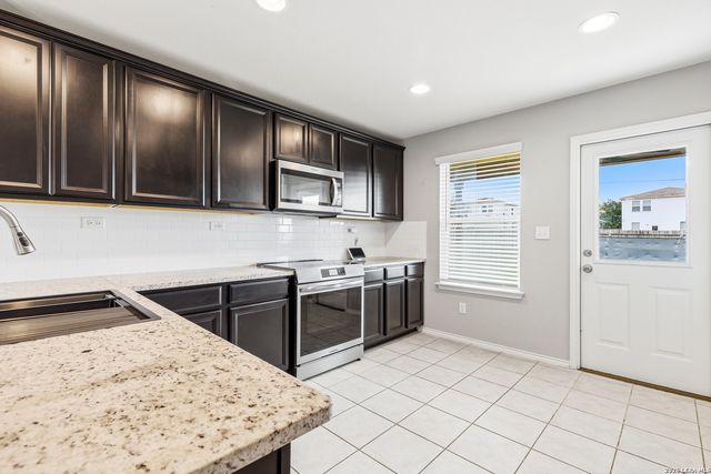 10234 REYES HTS, San Antonio, TX 78254