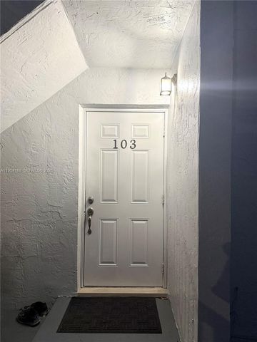 13151 SW 62nd Ter 103, Miami, FL 33183