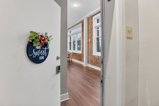 435 S Front St Apt 307, Memphis, TN 38103