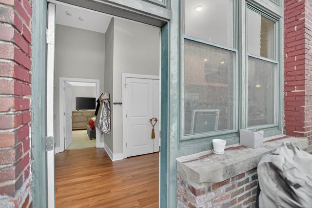 435 S Front St Apt 307, Memphis, TN 38103