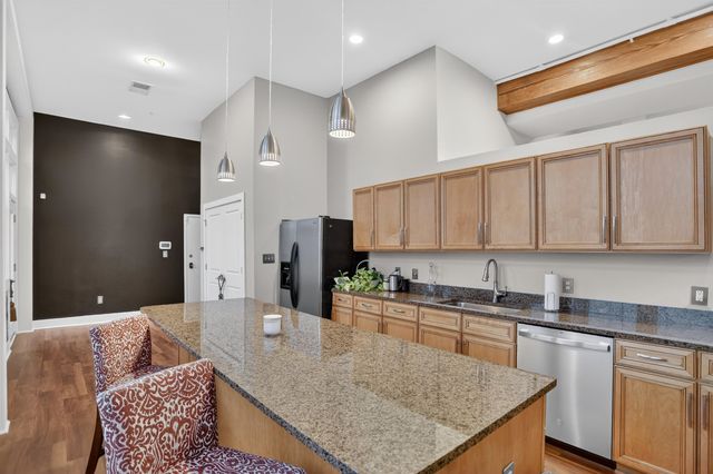 435 S Front St Apt 307, Memphis, TN 38103