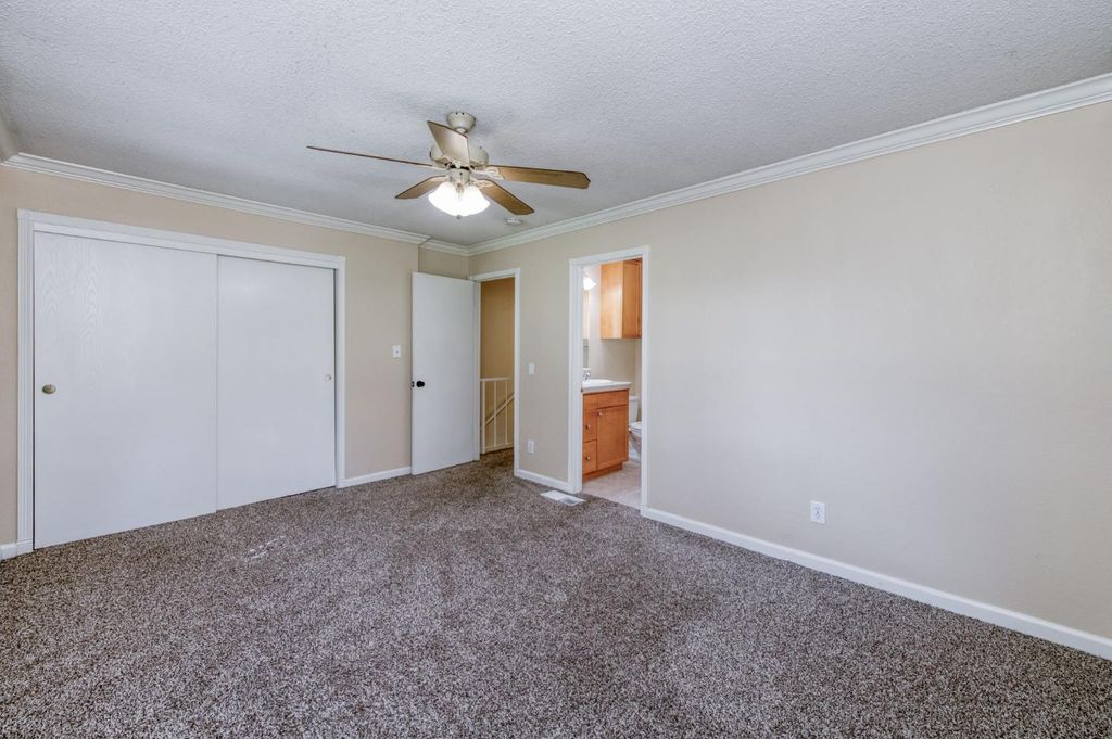 Image 27 of property listing at 4747 N Woodrow Avenue # 120, Fresno, CA 93726