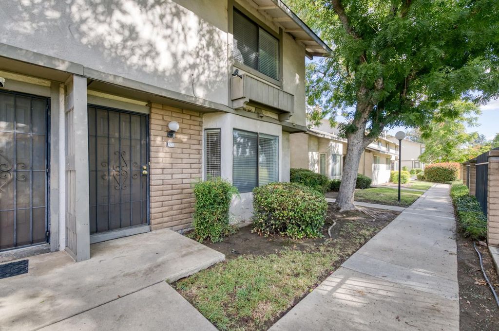 Image 35 of property listing at 4747 N Woodrow Avenue # 120, Fresno, CA 93726