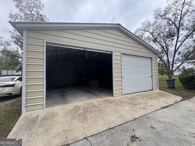 509 Lakeview Drive, Dexter, GA 31019