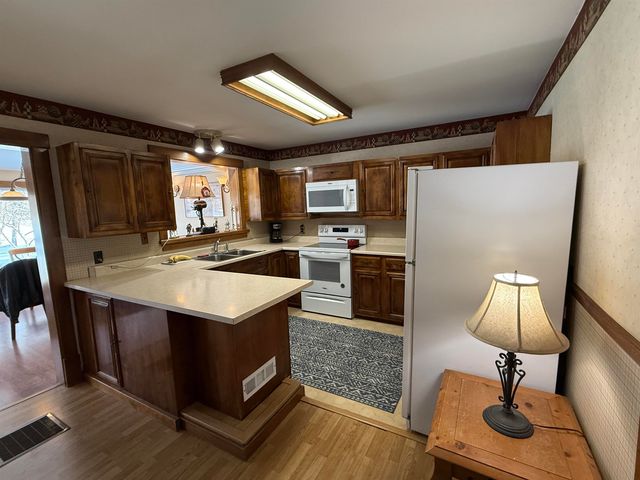 220 Hall Stream Road, Canaan, VT 05902