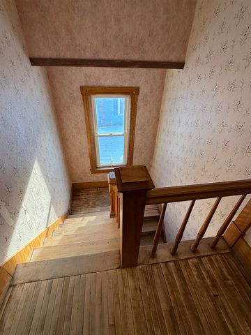 220 Hall Stream Road, Canaan, VT 05902