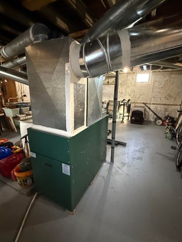 220 Hall Stream Road, Canaan, VT 05902