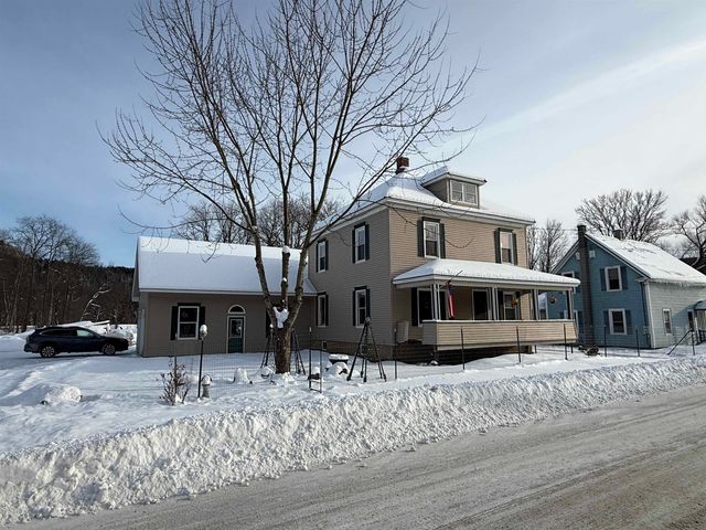 220 Hall Stream Road, Canaan, VT 05902