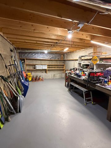 220 Hall Stream Road, Canaan, VT 05902