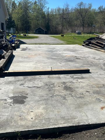 220 Hall Stream Road, Canaan, VT 05902