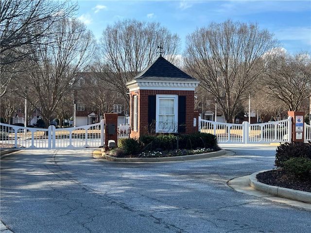 1806 Waters Edge Trail, Roswell, GA 30075