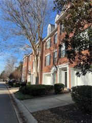 1806 Waters Edge Trail, Roswell, GA 30075