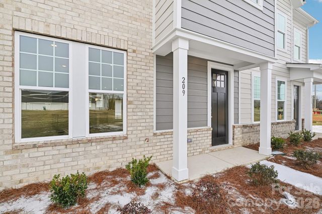207 Vanguard Lane 16, Cramerton, NC 28032