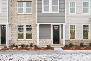 207 Vanguard Lane 16, Cramerton, NC 28032