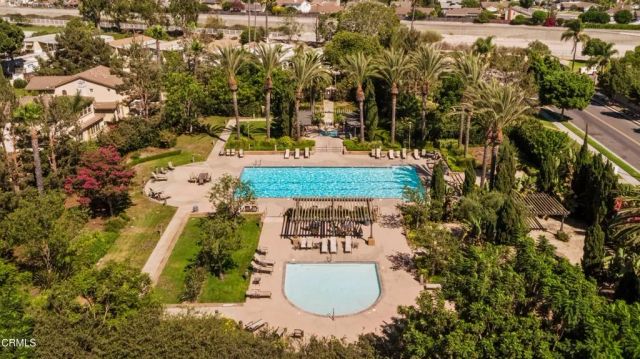 388 Village Commons Boulevard, Camarillo, CA 93012