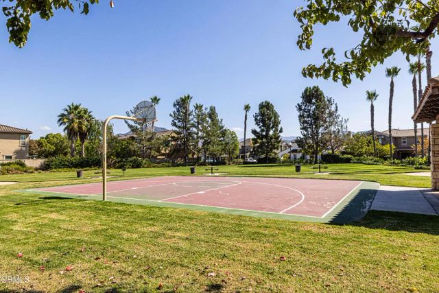 388 Village Commons Boulevard, Camarillo, CA 93012