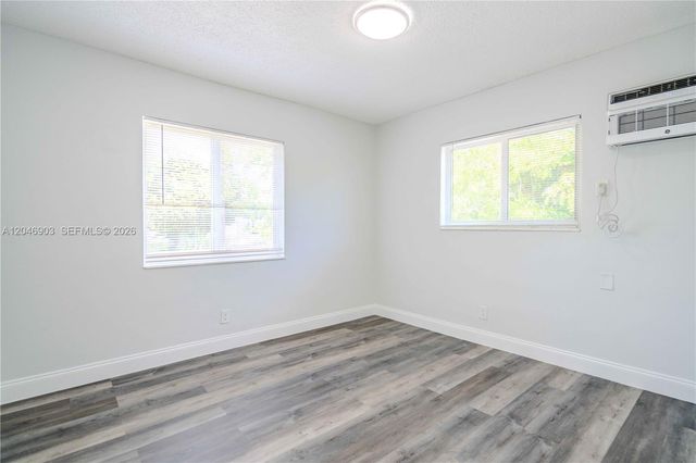 6650 Miller Dr 20, South Miami, FL 33155