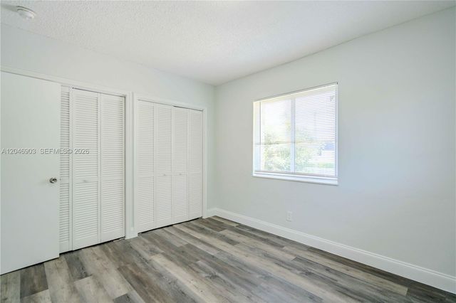 6650 Miller Dr 20, South Miami, FL 33155