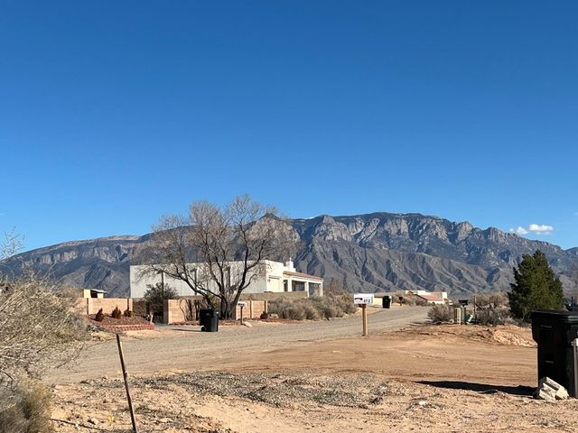 5708 Rio Arriba Road NE, Rio Rancho, NM 87144