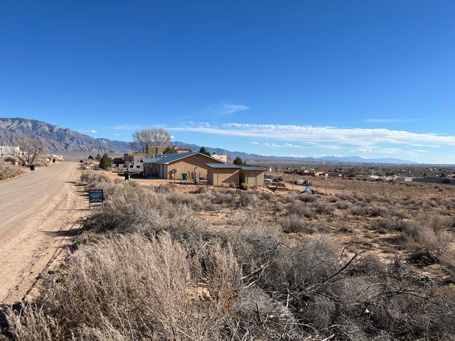 5708 Rio Arriba Road NE, Rio Rancho, NM 87144