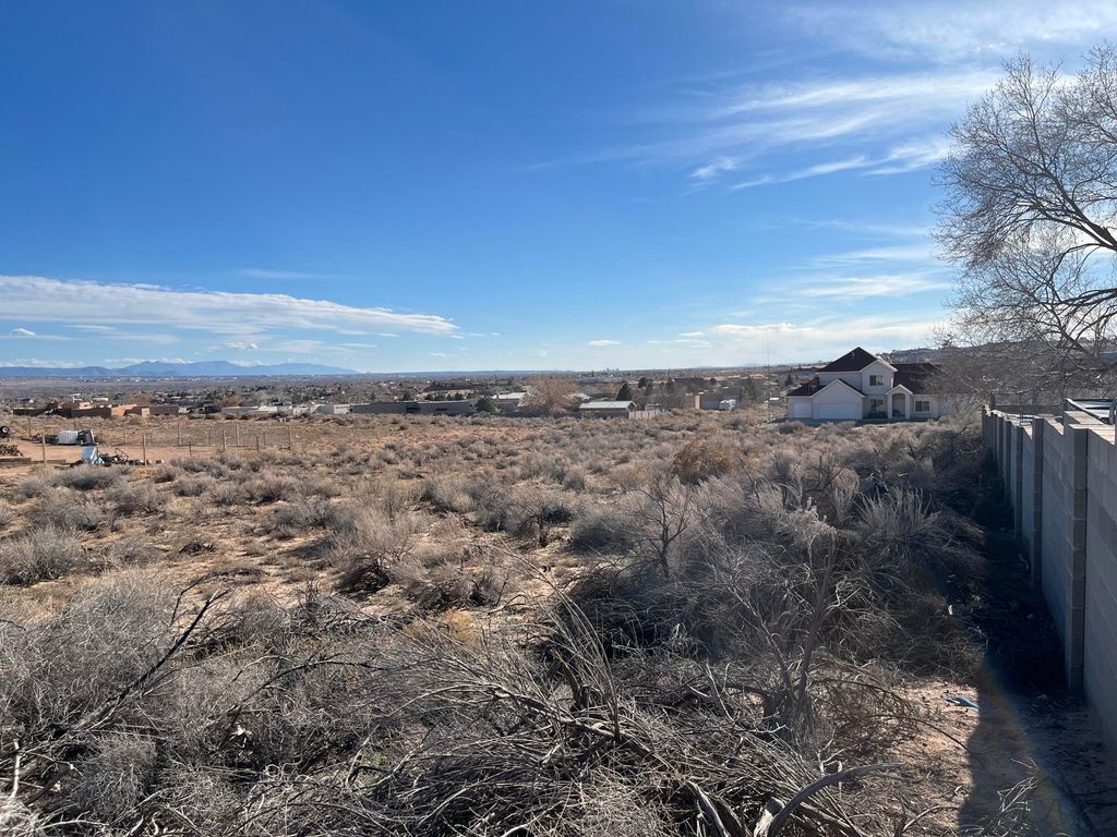 5708 Rio Arriba Road NE, Rio Rancho, NM 87144