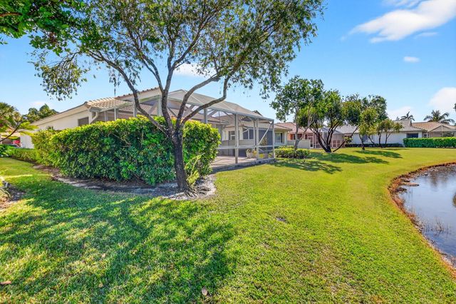 2245 Sapphire Circle, West Palm Beach, FL 33411