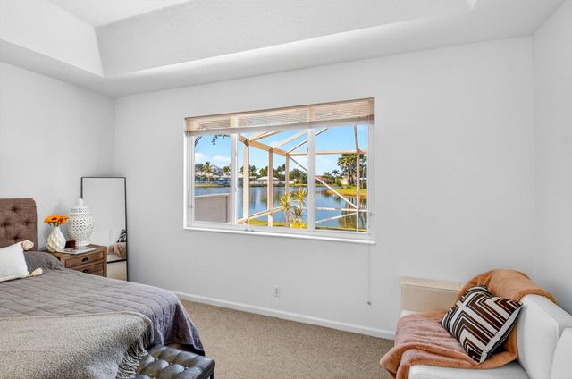 2245 Sapphire Circle, West Palm Beach, FL 33411