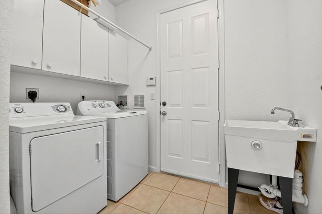 2245 Sapphire Circle, West Palm Beach, FL 33411