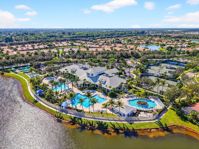 2245 Sapphire Circle, West Palm Beach, FL 33411