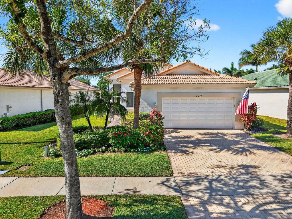 2245 Sapphire Circle, West Palm Beach, FL 33411